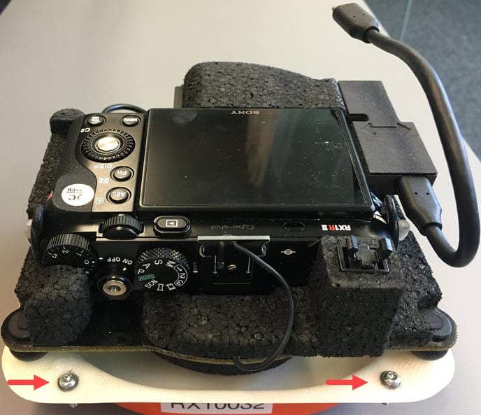 RX1_mount_outside_screws-1