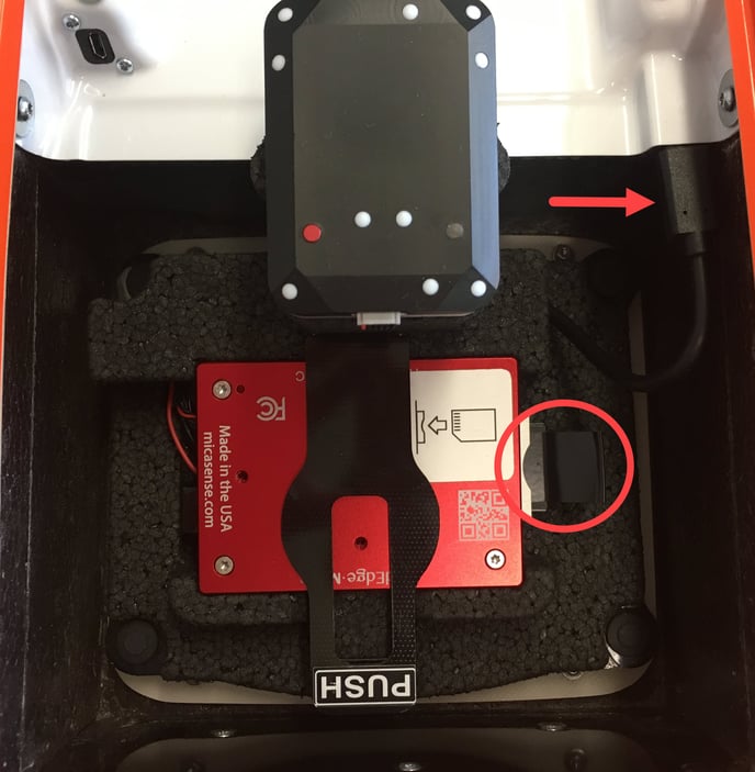 RedEdge_inside_sd_USB
