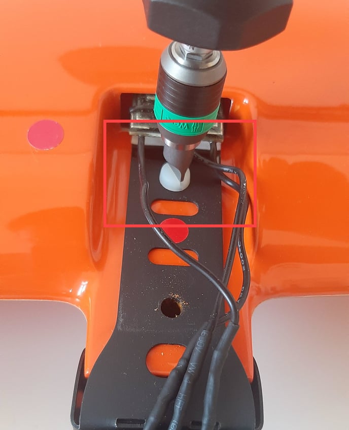 bolt2_unscrew_old
