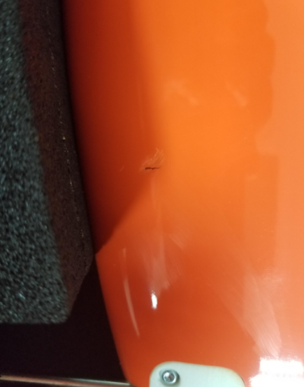 small crack on wing